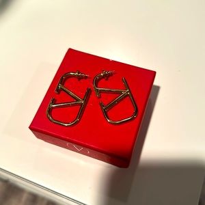 Valentino gold V logo drop earrings!